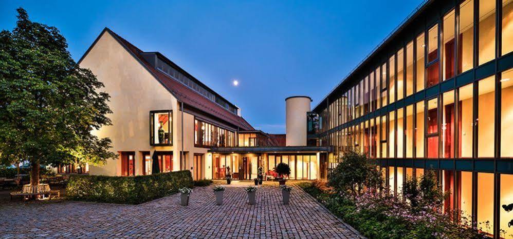 Hotel Oberschwaebischer Hof Schwendi Extérieur photo
